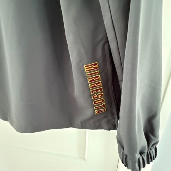 Men MN Minnesota Gophers Gray Pullover Embroidered Logo 1/4 Zip Lightweight Hood - Picture 6 of 10